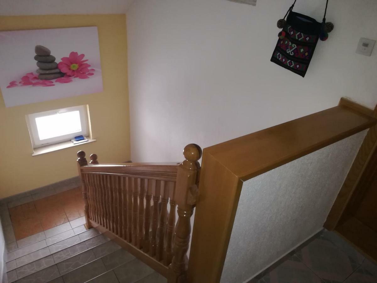 Apartment And Rooms Aracic Korenica Luaran gambar